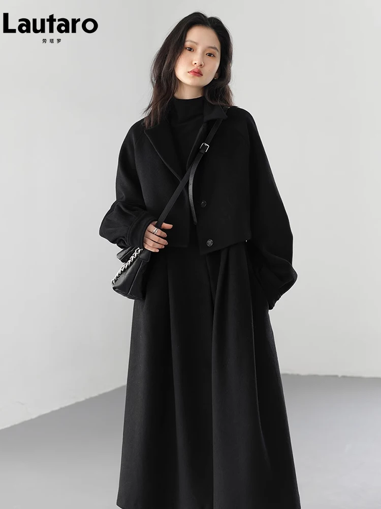 Lautaro Autumn Winter Long Flowy Luxury Vintage Black Warm Thick Woolen Coat Women Luxury Designer Fake 2 Pieces Clothes 2023