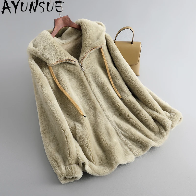 سترة نسائية من الصوف الطبيعي 100% من AYUNSUE سترة شيرلينغ مخملية حبيبية مع قلنسوة معطف شتوي متوسط الطول للمرأة Abrigo Mujer