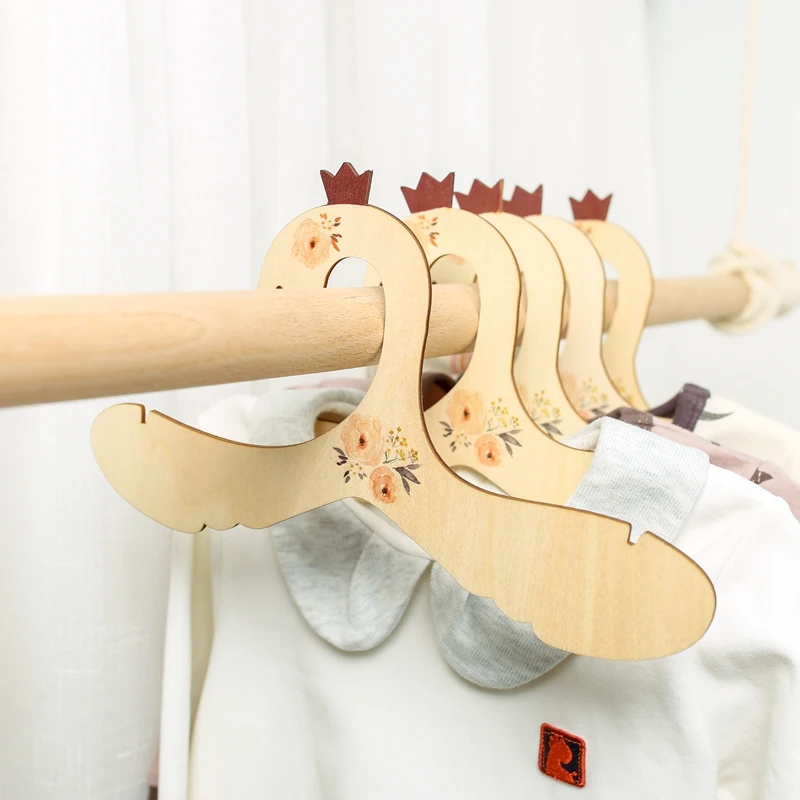 Baby Wooden Animal Clothes Hanger 5PCS DIY Creative Hangers For Clothes Bath Towel Coat Durable Home Children\'s Room Decoration