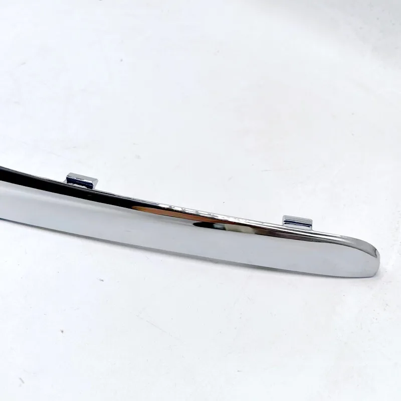 Suitable for Citroen Picasso front bumper bright strip front bumper silver decorative strip front bumper curved strip 9650485877