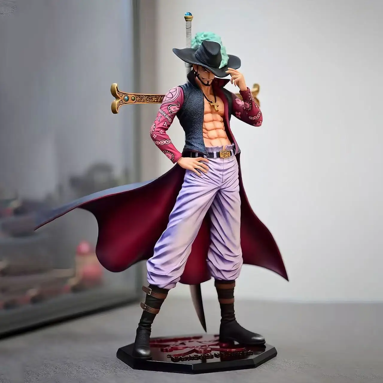 

Новые ONE PIECE аниме фигурки Dracule Mihawk фигурки ПВХ статуя модель игрушки коллекция украшения комнаты подарки на день рождения