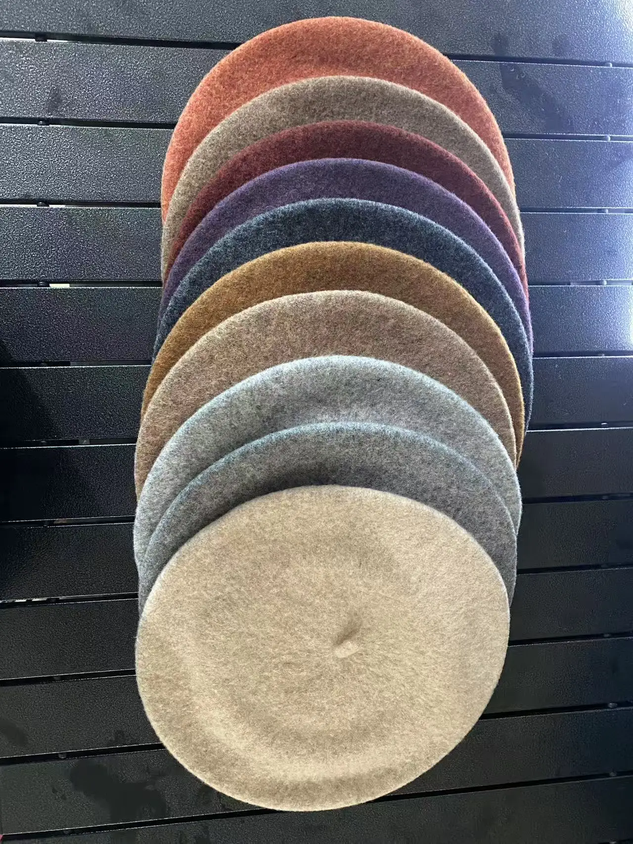 Wool Beret Hat Women French Beret Vintage Painter Cap Girl Solid Female Beret Femme Retro Casual Beanie Mushroom Hat Bonnet