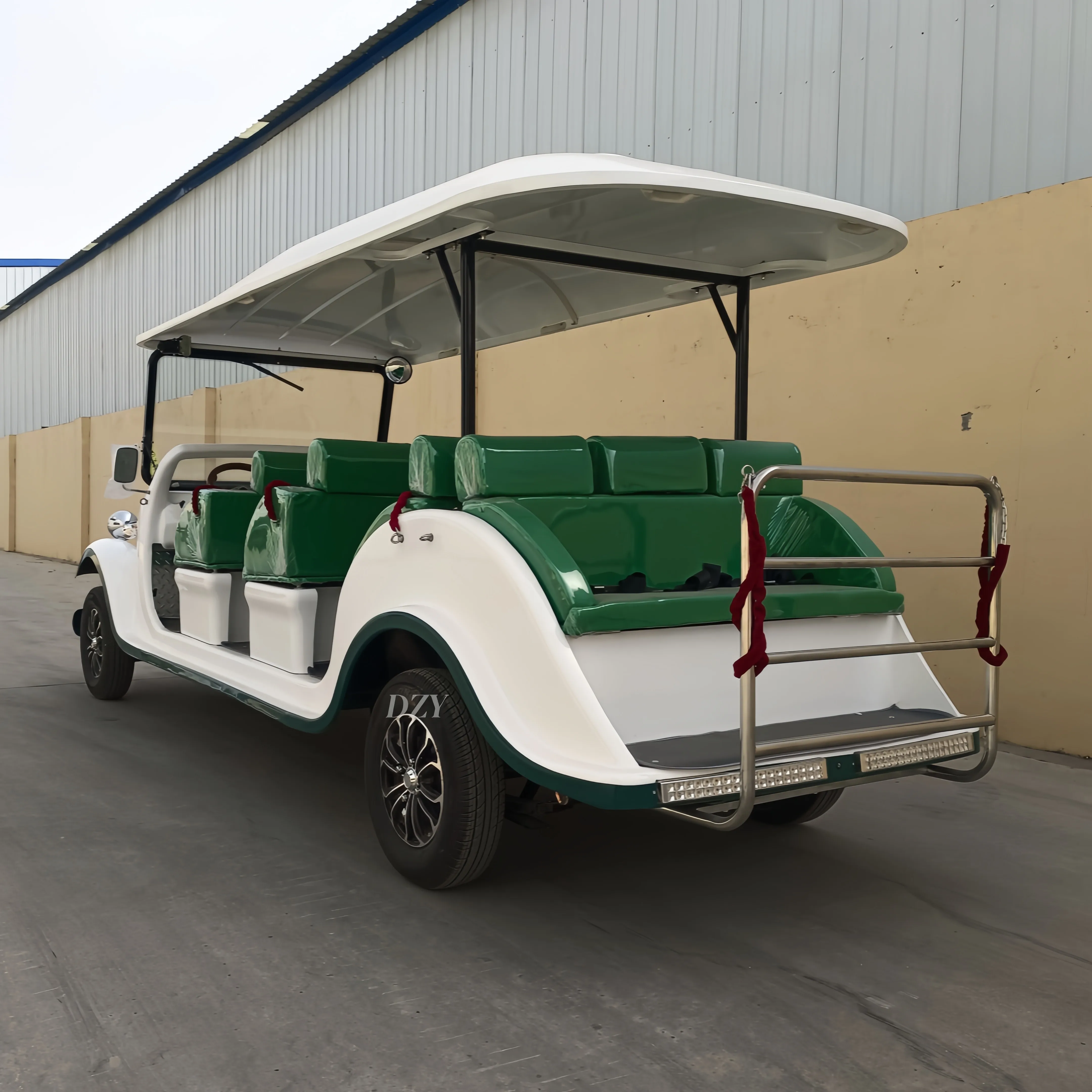 Factory direct sales reception car, new energy tourism classic sightseeing car, long-lasting lithium battery