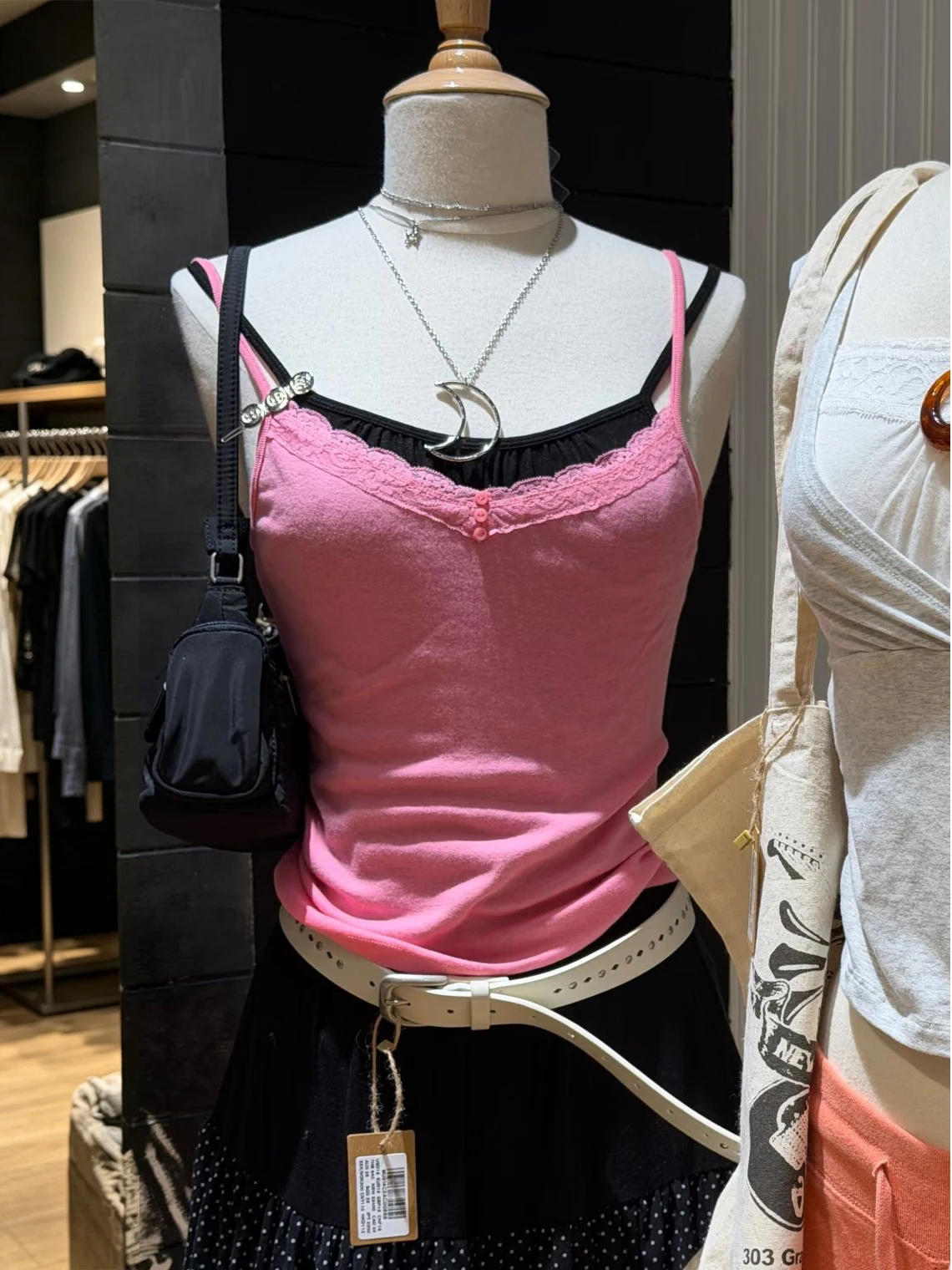 Three Buttons Lace Trim Tank Top Woman Summer V-neck Cotton Slim Cropped Camisole Female Casual Solid All-match Y2k Crop Tops