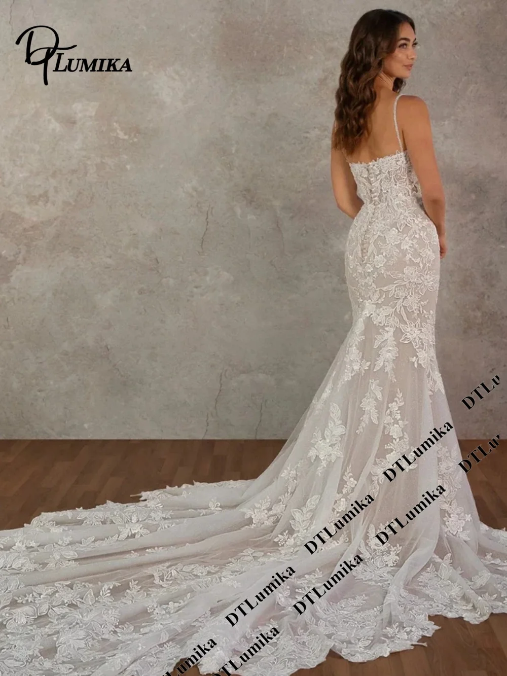 DTLumika Spaghetti Strap Mermaid Wedding Dress Sweetheart Floral Lace Bridal Gown Open Back Lace Up Chapel Train Wedding Dress