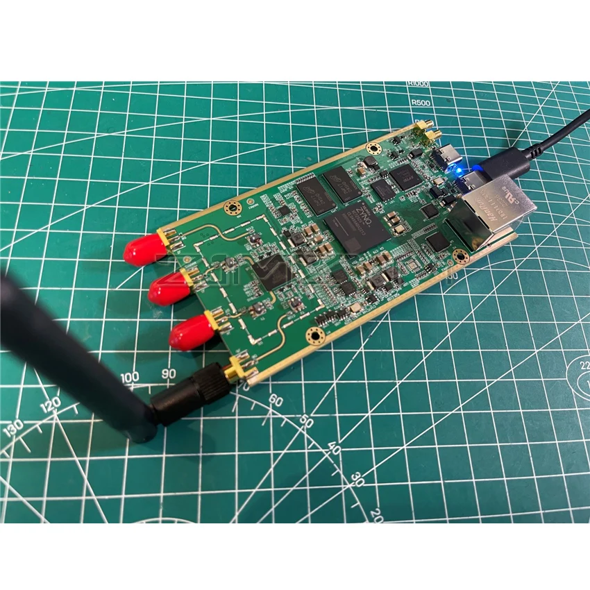 Software Defined Radio SDR AD936x ZYNQ7020 ADI Pluto Communication Openwifi Zynqsdr Frequency 1066M