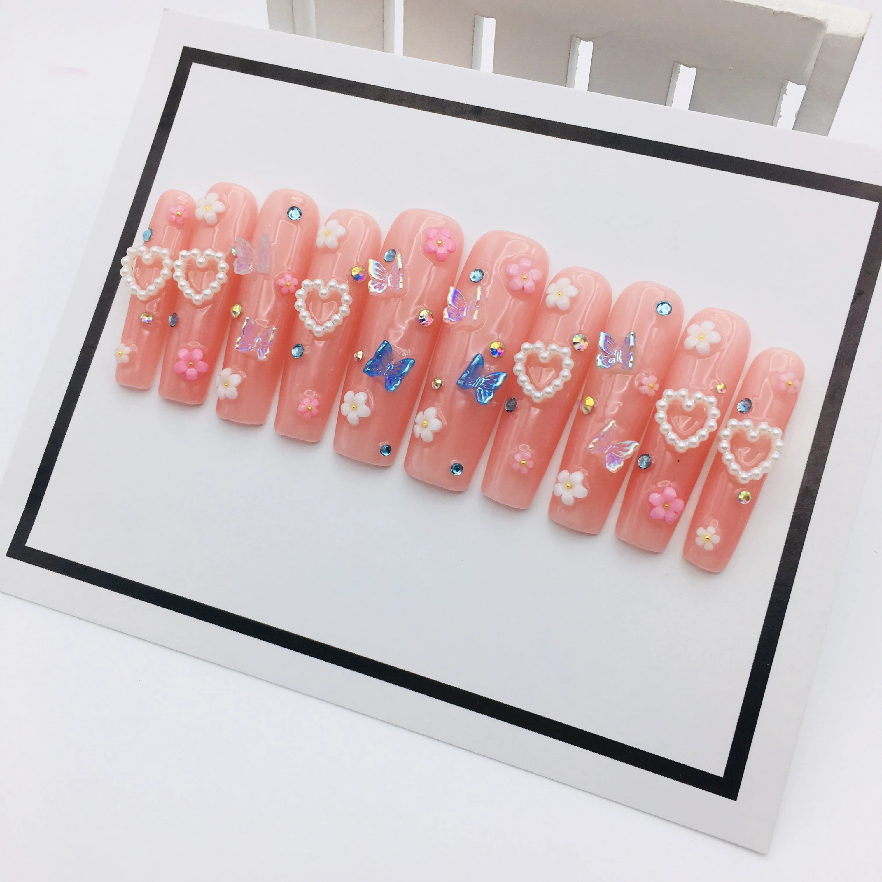 

High Quality 10pcs/set Reusable Handmade Nails Full Cover Luxury Diamond French Almond Tip Handmade Wedding Press On Nails