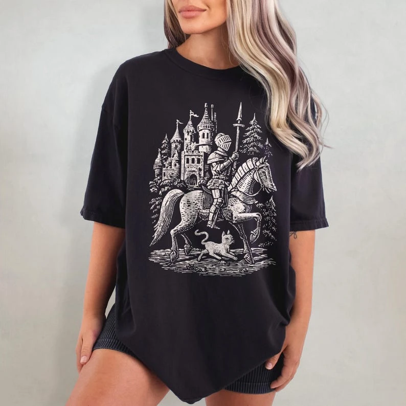 Medieval Knight Cat T-Shirt Artistic Pet Cat Tee Gift for Fantasy Novel Lovers Gothic Style T-Shirt  harajuku graphic t shirts