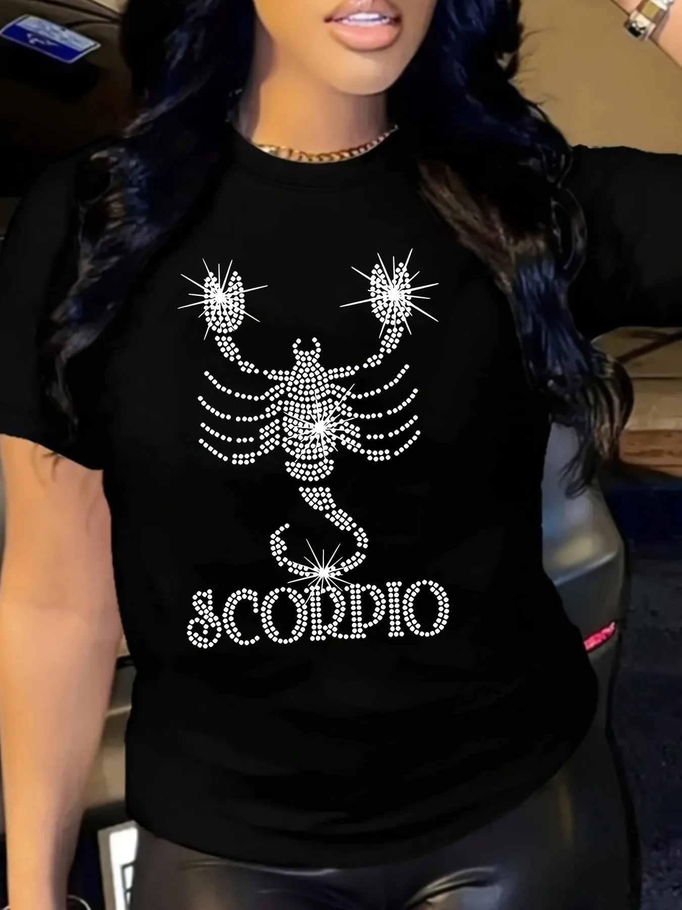 

Fashionable women's T-shirt with stylized scorpion pattern print summer ladies' top daily trend women's short-sleeved shirt