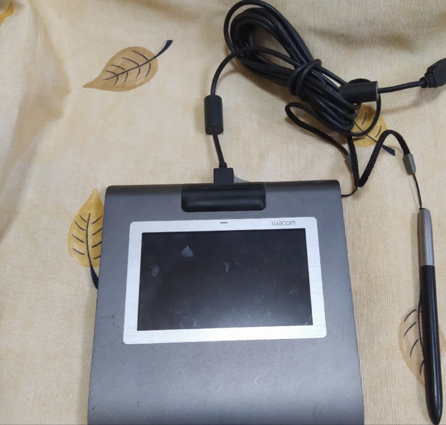 Used  Wacom STU530 STU-530 Electronic LCD Signature Tablet Pad