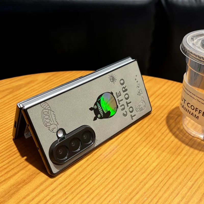 فاخر لطيف أنيمي الكرتون T-Totoros تنقش الليزر الجلود لسامسونج غالاكسي Z أضعاف 7 6 5 4 zfold4/5/6 ZFold7 غطاء مقاوم للصدمات ﻿