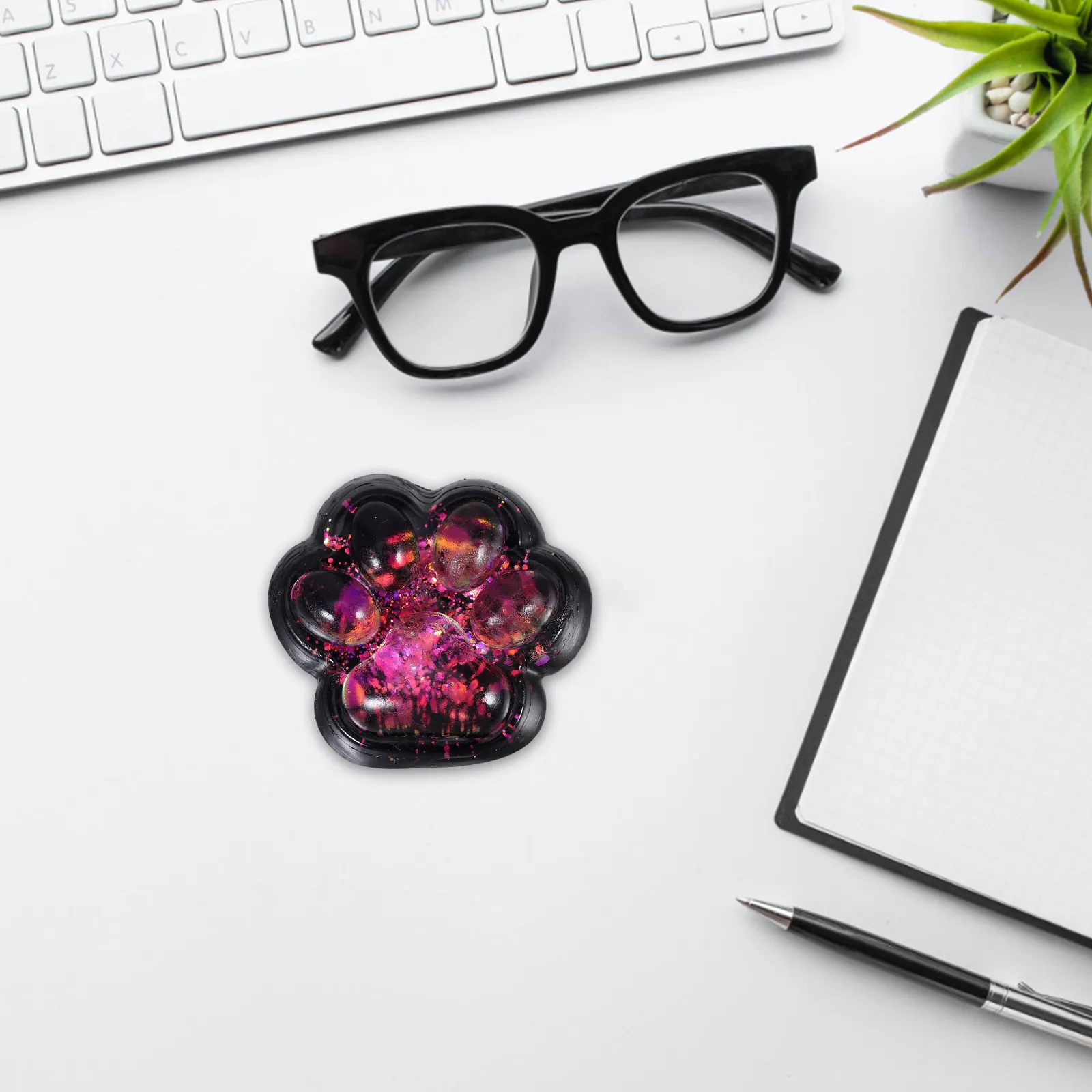 

Набор из 2-х темных сенсорных игрушек-антистресс в форме кошачьих лапок, высокоэластичные, для офиса, дома, детей, подростков и взрослых