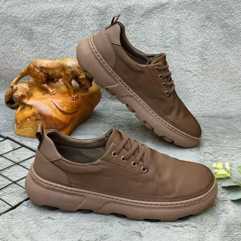 

Men's Rotating Buckle Gym Casual Sneakers Breathable Mesh Waterproof Outdoor Road Workout Shoes