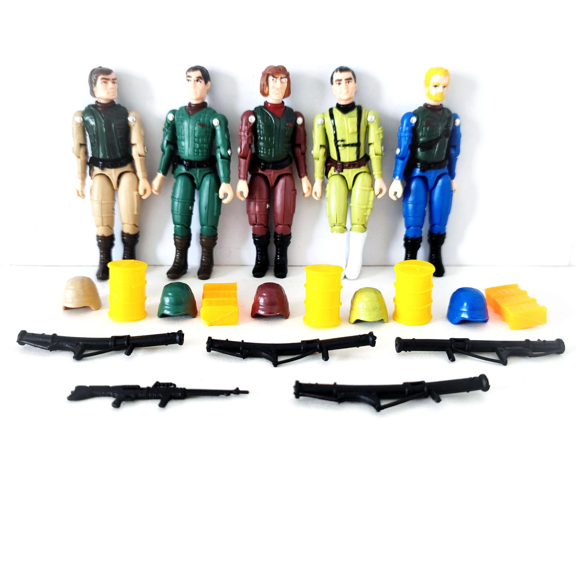 شخصية عمل جنود الكوماندوز العشوائي ، Capt J.B Beard Ace Dove Ram Foxy"