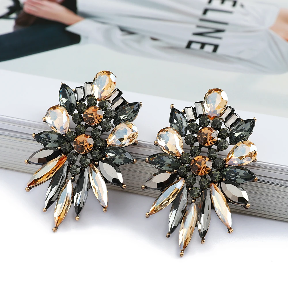 Vintage Irregular Geometric Crystal Stud Earrings For Women Girl Trend Design Luxury Ear Accessories Retro Punk Gothic Jewelry