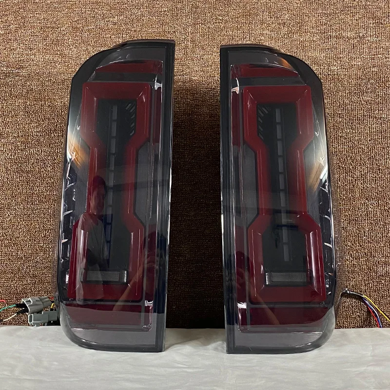 Custom Car Accessories Smoked LED Dynamic Red DRL Tail Light for Toyota Tundra 2014-2020