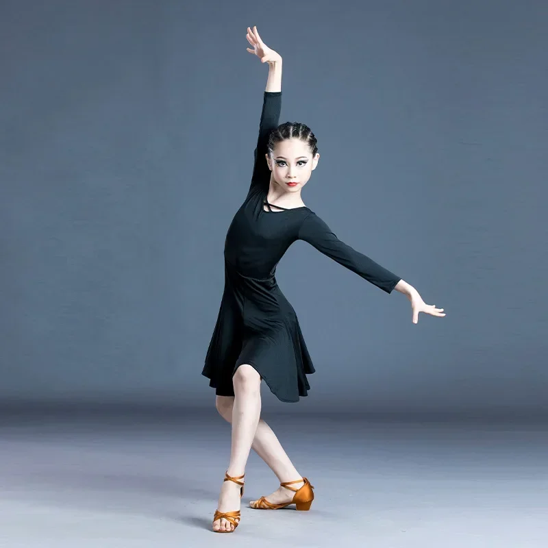 

2021 Kids Baby Girls Latin Dance Dress Ballroom Dance Competition Dresses Bandage Tassel Sleeveless V-neck Fancy Salsa Costume
