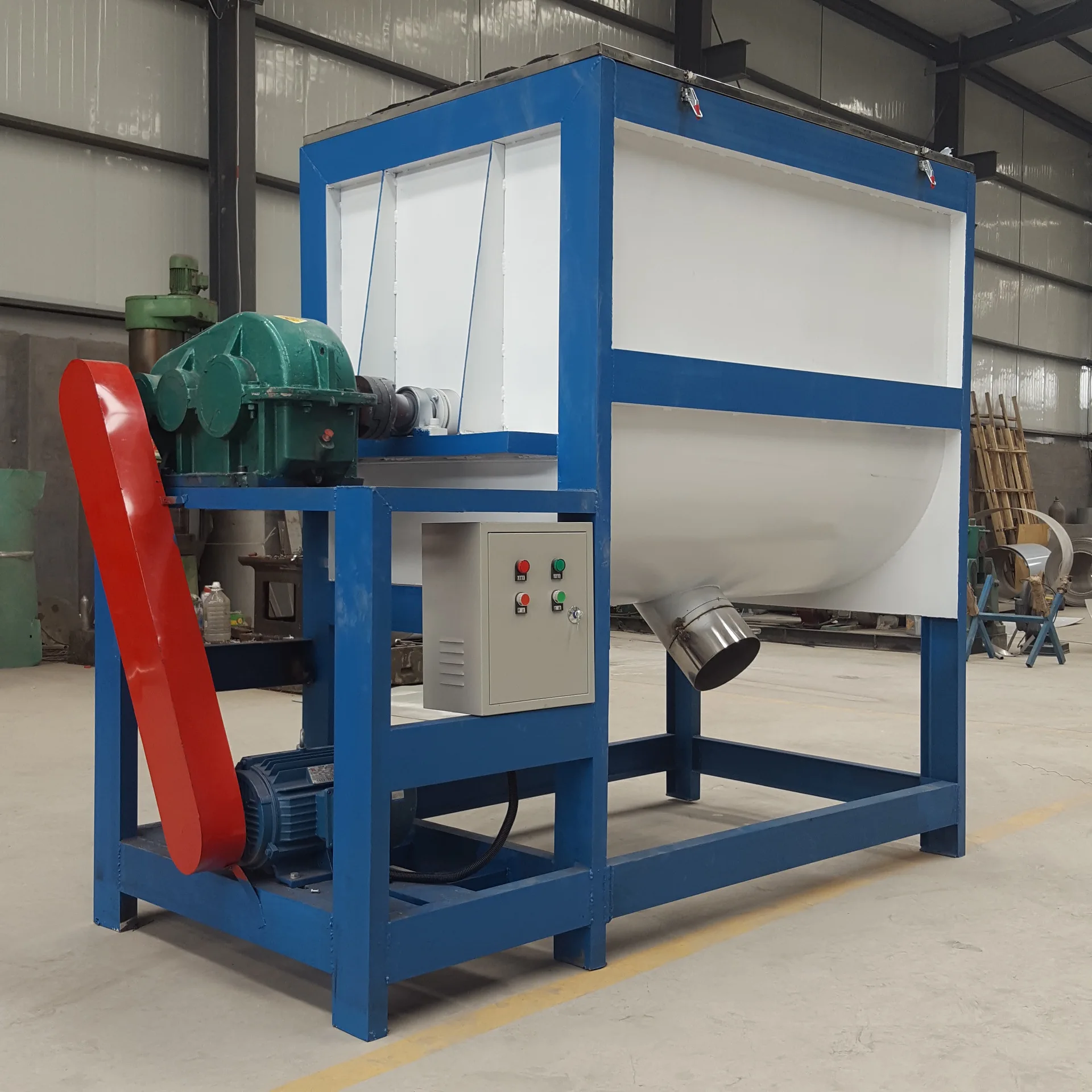 Горизонтальный смесительный бак из нержавеющей стали, нагревательный смеситель диоксида титана, 1000 л, горизонтальный сухой порошок