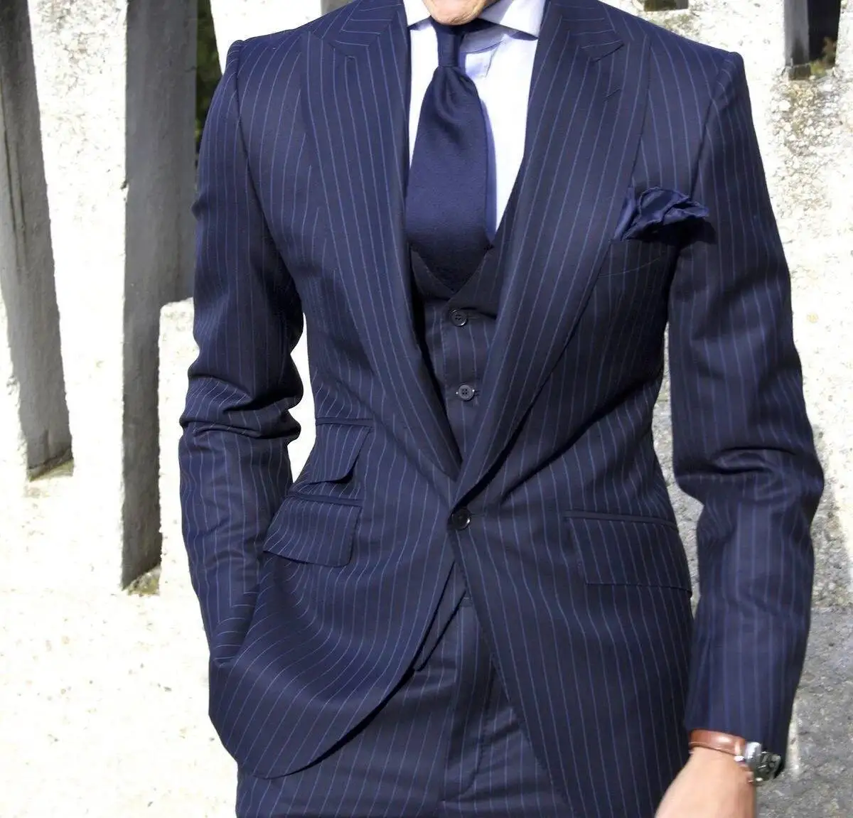 Business Men Navy Chalk Stripe Suit Navy Blue Jacket Single Breasted Peak Lapel 3 Pieces Customized Meeting Wedding Guest