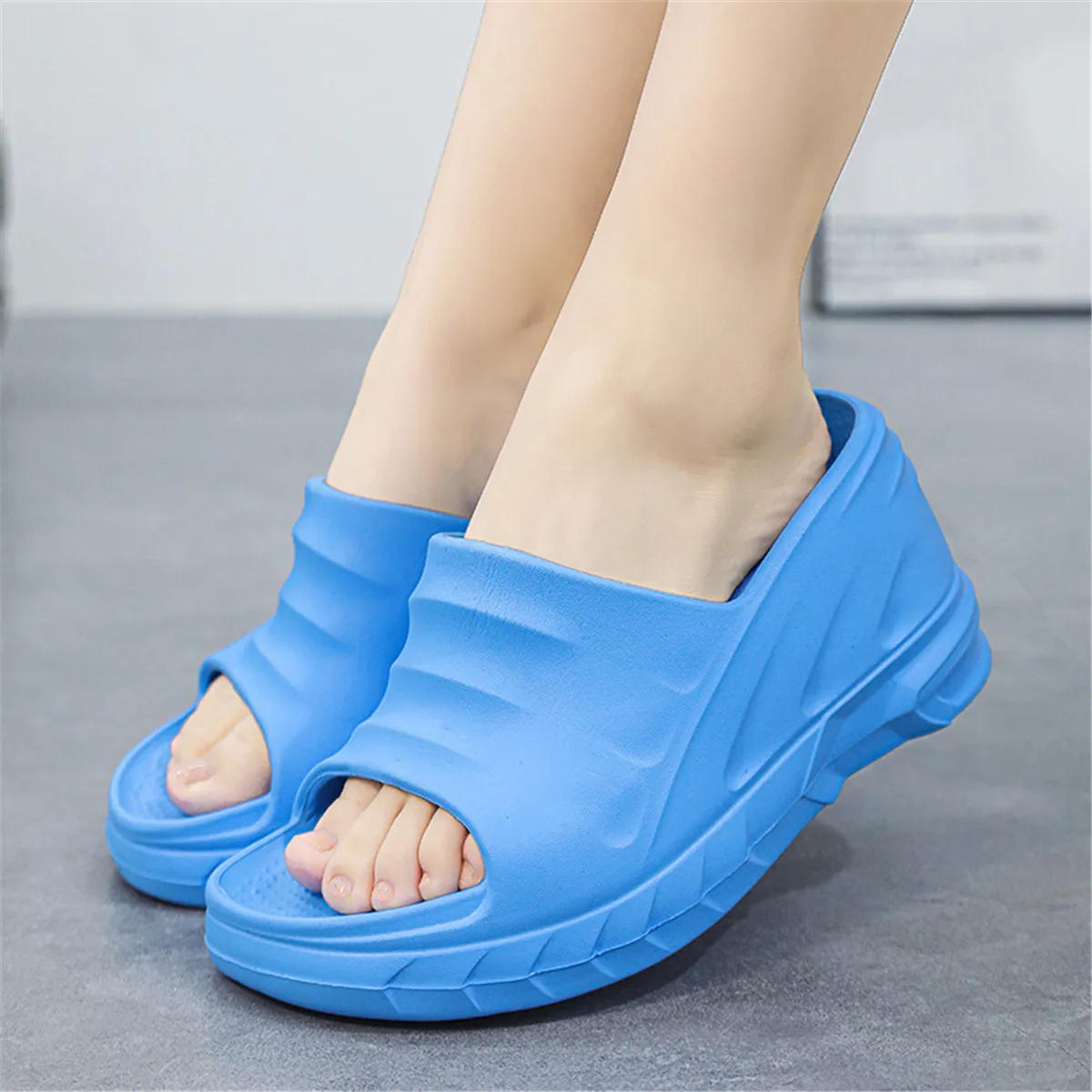 Women Fashion Summer 8 cm Chunky Sole Wedges Heels Flip Flops Casual Shoes Waterproof Taiwan Slippers Sexy Lady Sandals