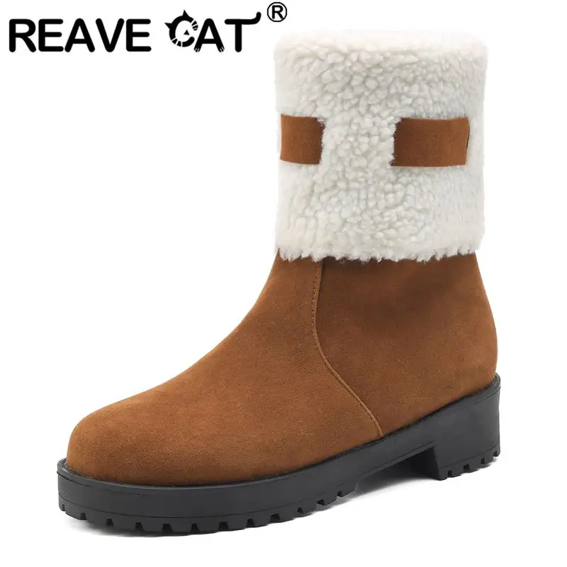 

REAVE CAT Женские ботильоны с круглым носком на каблуке 2 см, слипоны из флока, замши для отдыха, мягкие повседневные ботильоны, большой размер 41 42 43