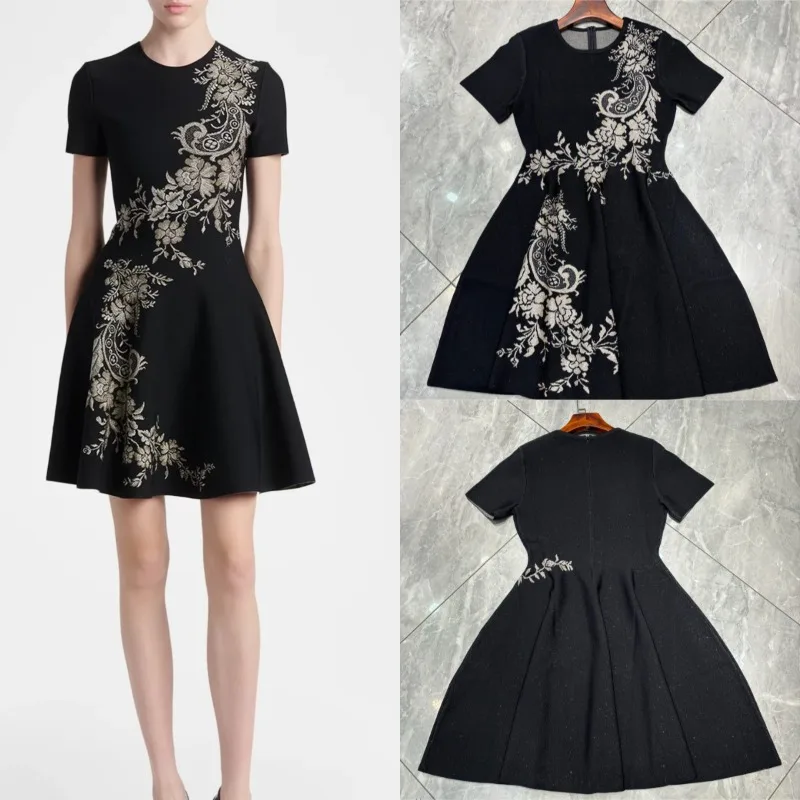 Elegant Printed Round Neck Short Sleeve Knitted Dress for Women 2026 Summer New High-end Simple Short Dress Women Clothing