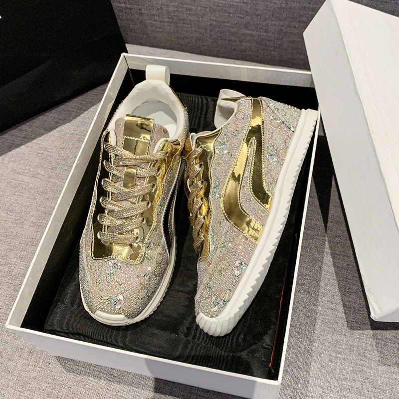 Scarpe da ginnastica da donna 2025 Vendita calda Strass di cristallo antiscivolo di grandi dimensioni 36-46 Scarpe sportive casual traspiranti per le donne