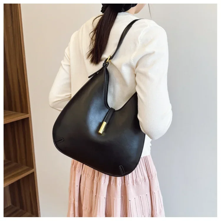 Alligator Print Underarm Bag for Women Shoulder Bag Fashion Pu Leather Ladies Handbag Commuting Saddle Bags Big Totes Borsa