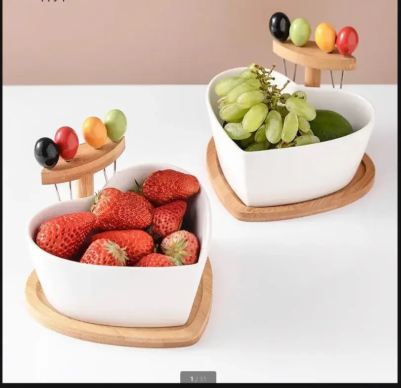 Herzförmige Keramik-Obstschale Weiße Salatschüssel mit Gabel Haushalt Wohnzimmer Nordischer Nachmittagstee Süßigkeiten-Snack-Tablett Tischgeschirr