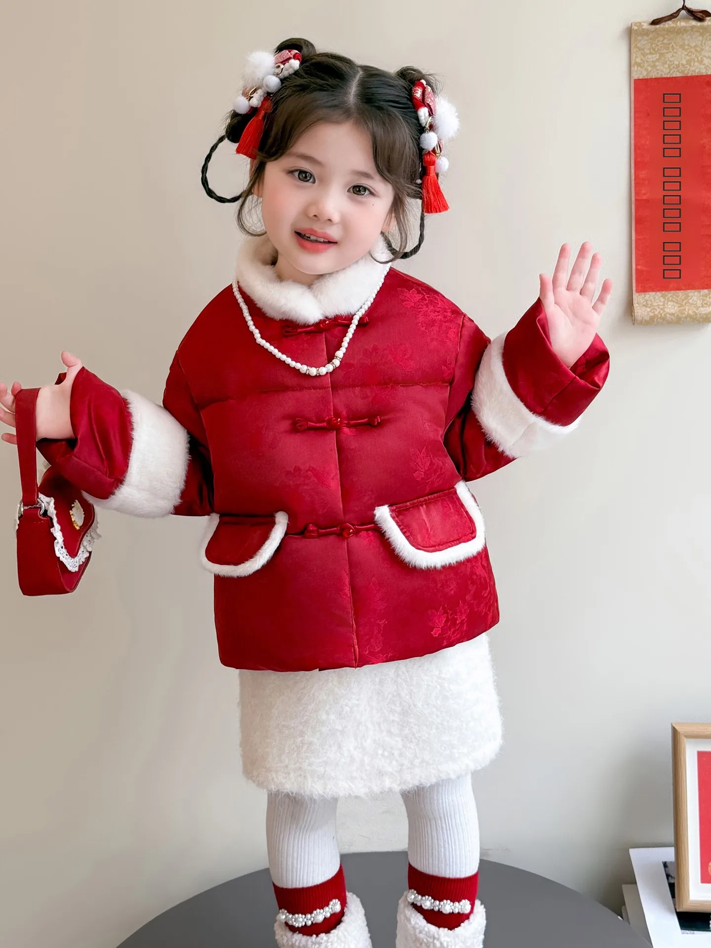 

Red Thiened Cotton Jaet for Girls New Year Visiting Clothes Festive Chinese Sle Children's Tang Suit Winter Outerwear