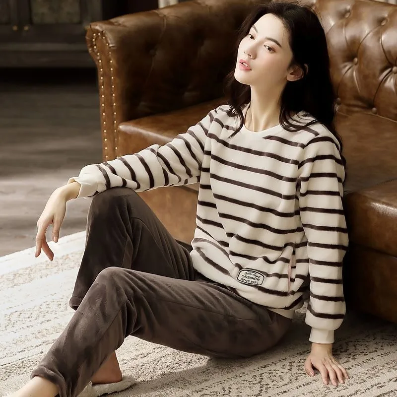 2024 New Coral Velvet Pajama Women Autumn Winter Thickened Plush Sleepwear Student Winter Flannel Warm Round Collar Homewear Set