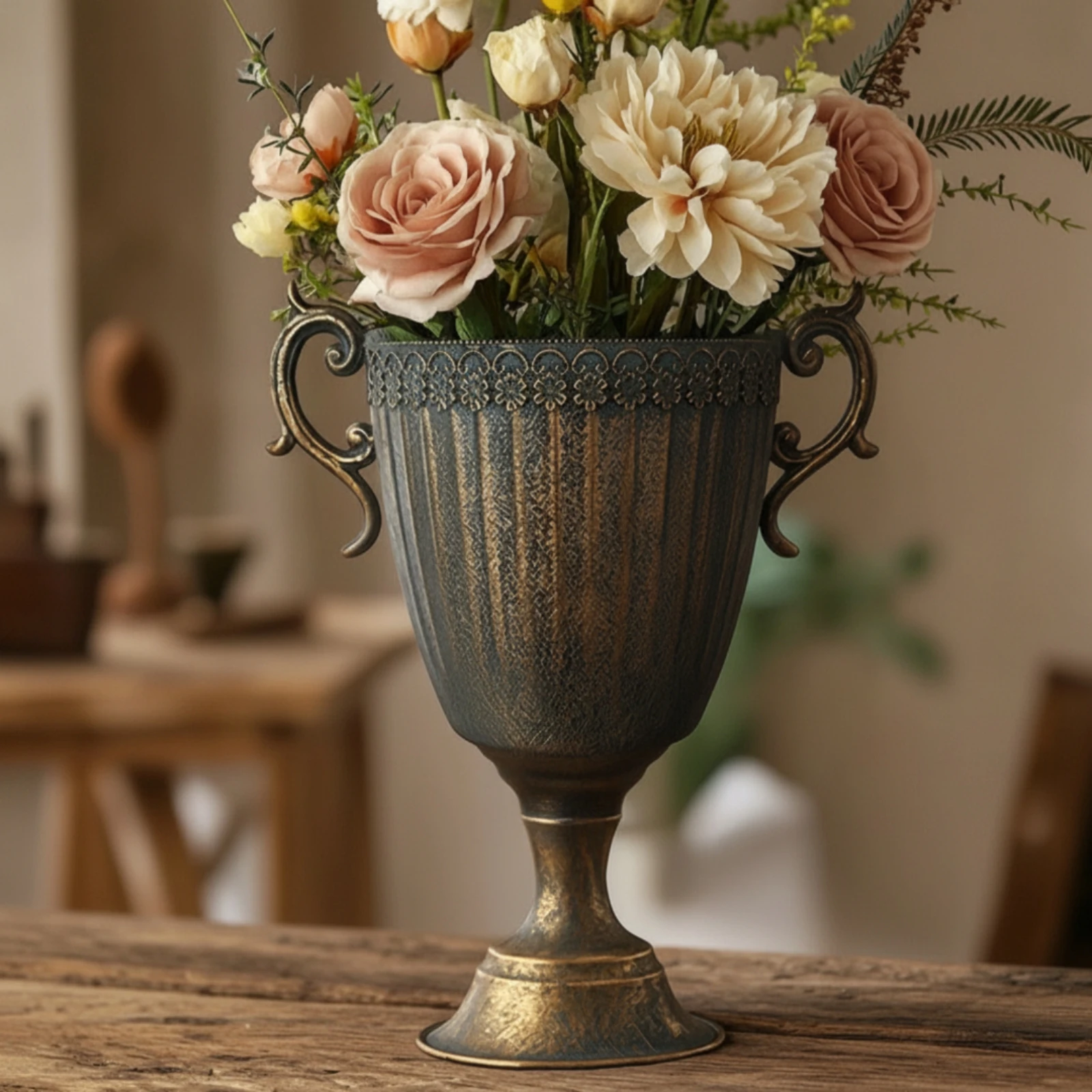 Decorative Vase with Handles Vintage Goblet Vase Urn with Handles Antique-Style Vessel Shabby Chic for Wedding Planners