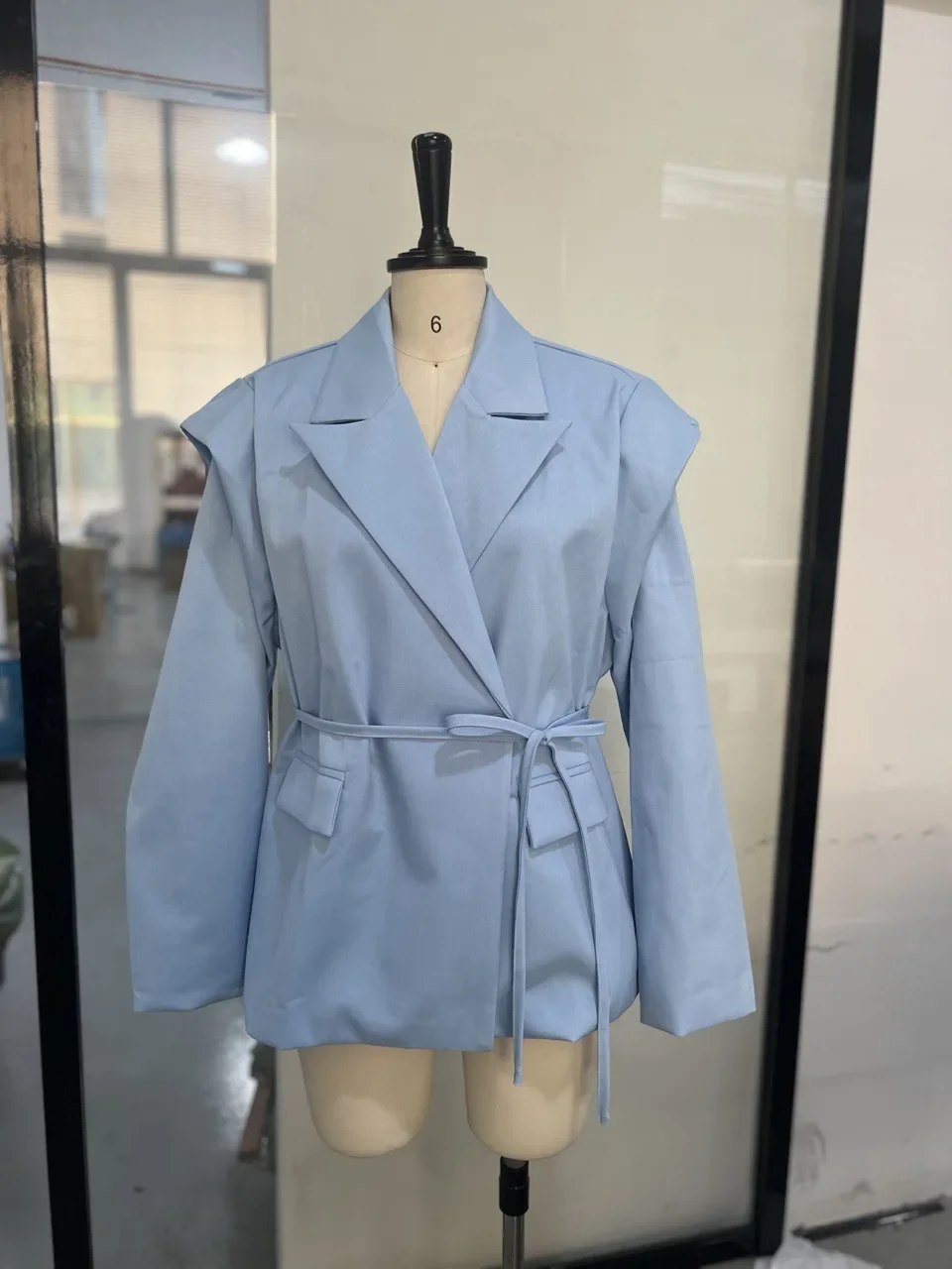 الشارع الدانتيل يصل المرأة السترة زر أصفر كم طويل التلبيب زر البدلة سترة 2025 الربيع الصيف سيدة فضفاضة أبلى غير رسمية