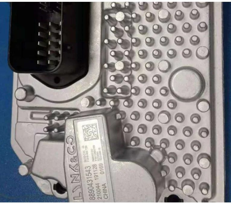 

Gee ly Coolray Genuine Auto Parts TCM OEM3055025900 8890431543