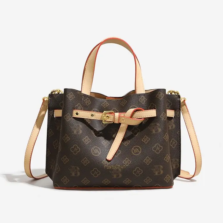 

Luxury Brand Classic Fashionable Leather Diaper Bags For Women Designer Elegant Large Capacity Crossbody Shoulder Bag Minimalist