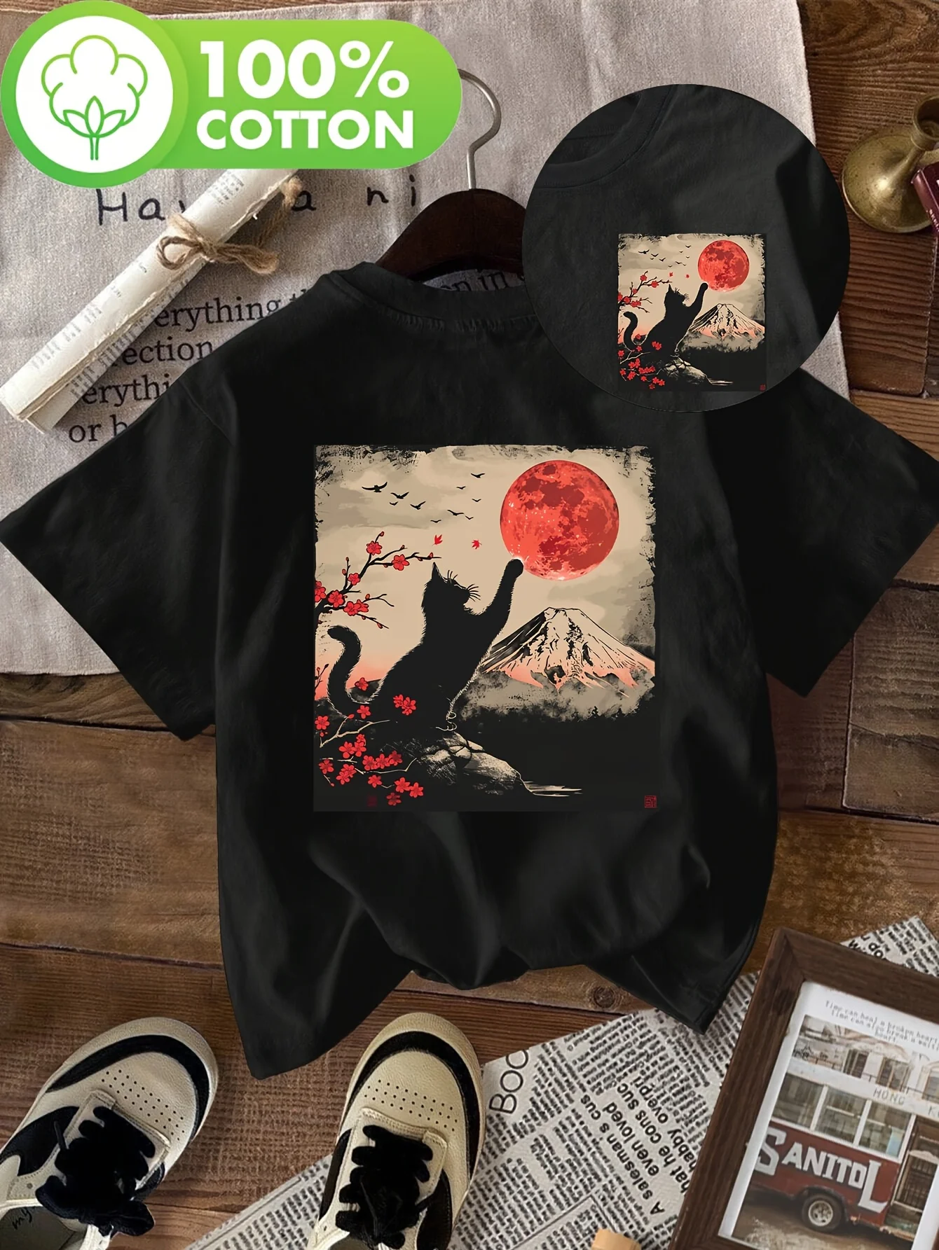 Damen-T-Shirt mit japanischem Vintage-Kunstdruck, 100 % Baumwolle, schwarzes Katzen- und Berg-Kirschmond-Design, kurzärmeliges, lässiges Oberteil mit Rundhalsausschnitt