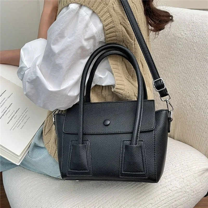 Stylish Commuter Diaper Bag Unique Paris Style Elegant Solid Color Clutch Large Capacity Square Messenger Purse For Ladies