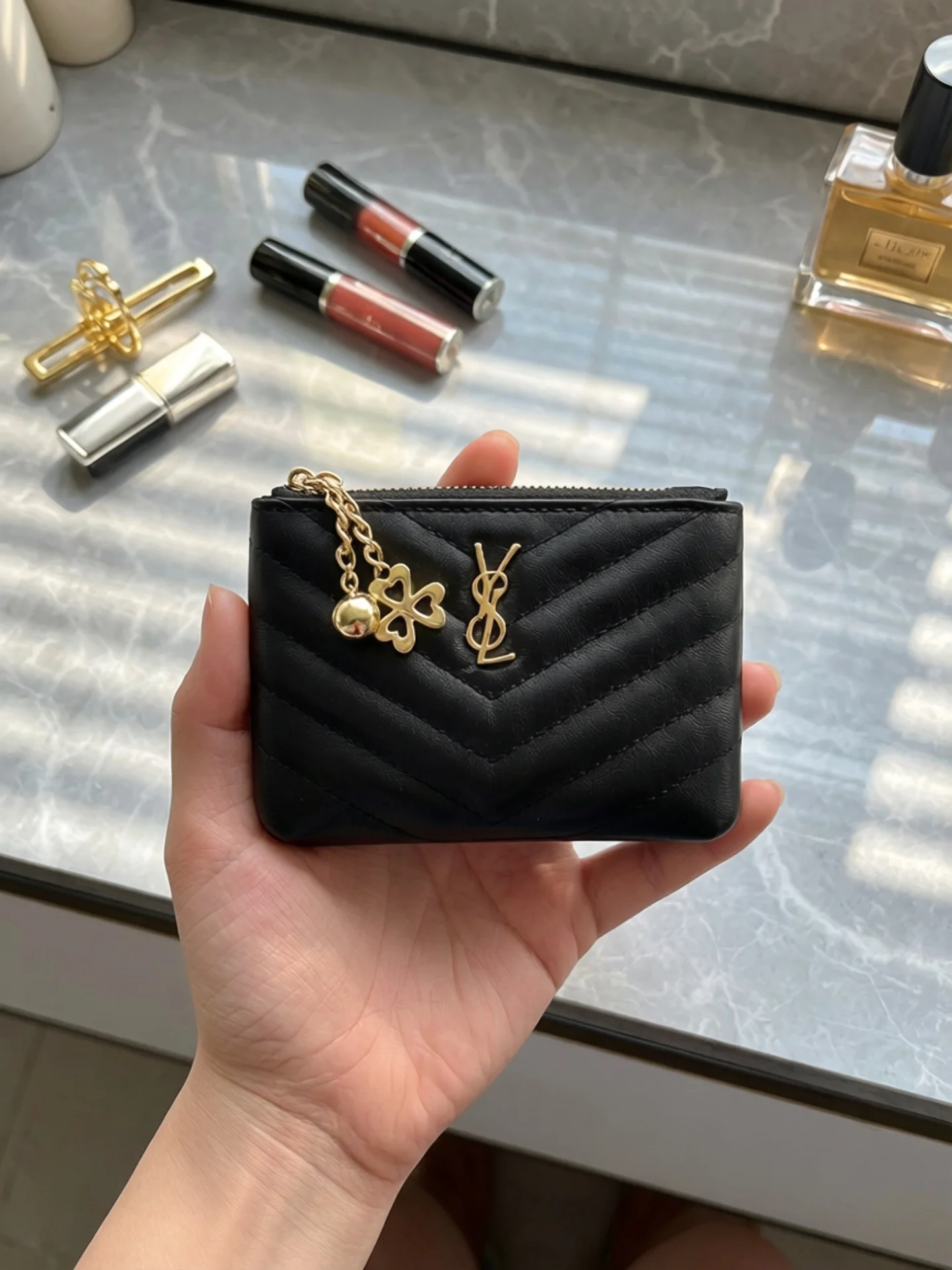 leather-card-holder-for-women-bla-vsl-letter-pendant-coin-purse-document-storage-bag-sweet-lady-sle-zipper-closure