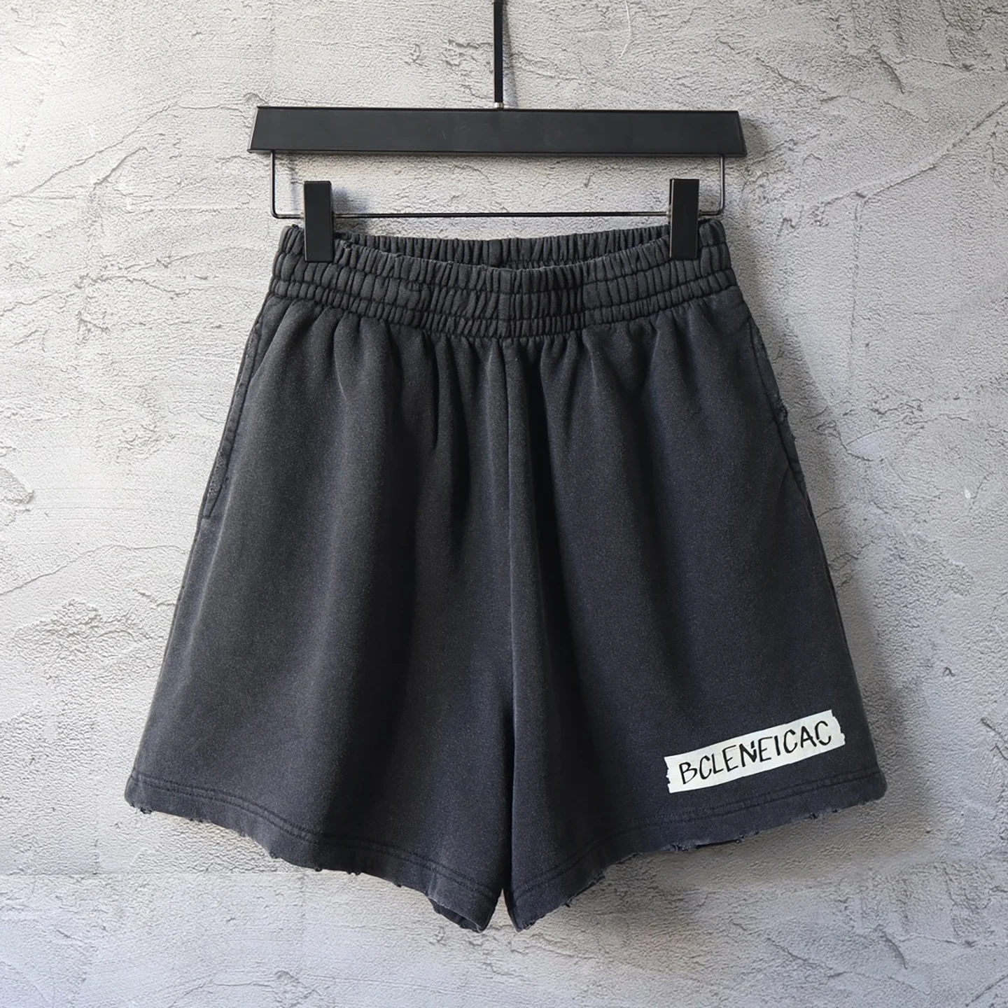 

BCLENEICAC Paris Sle Worn-In orts Beach Pants Casual Loose Fit Men's Clothing Vintage Printed Tape Detailing