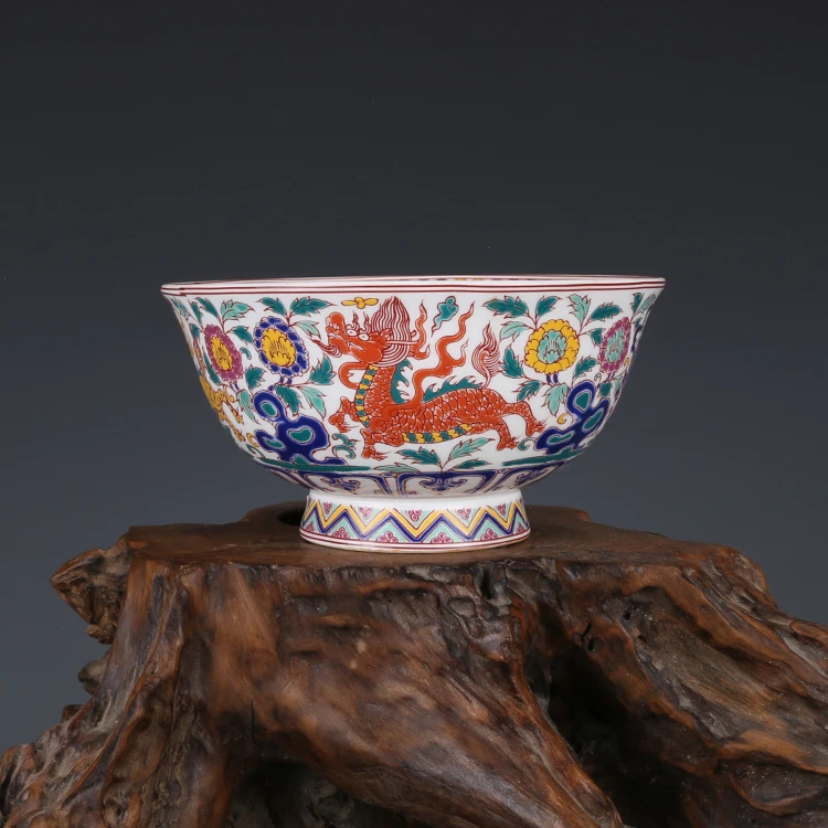 

Qing Dynasty Qianlong's Famille Rose Bowl With Kylin Pattern Antique Porcelain Collection