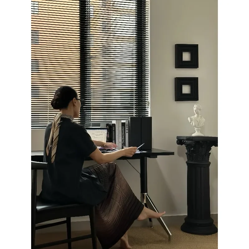 Retro black Roman column corner few gypsum display table base indoor edge few coffee table home decoration ornaments