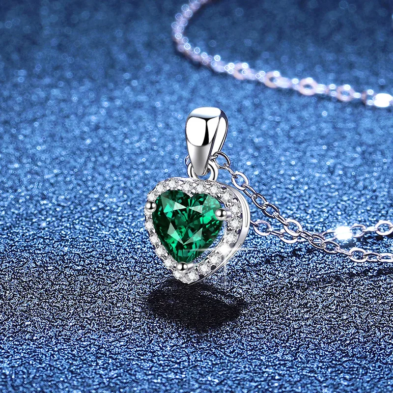 Green Simulated Nano Emerald 925 Sterling Silver Romantic Heart Pendant Necklace for Women Gemstone Fine Jewelry Colar de Prata