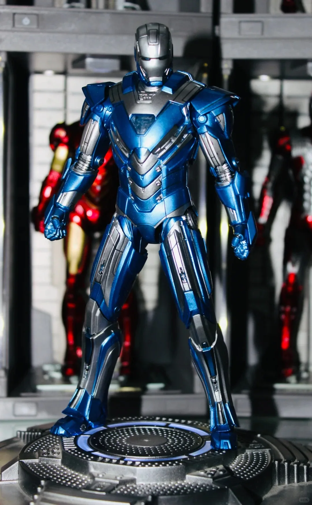 

Iron Man 3 Movie Action Figure Mk30 1:10 Scale Collectible Toy Ornament For Boys Perfect Birthday Gift For Toy And Robot Fans