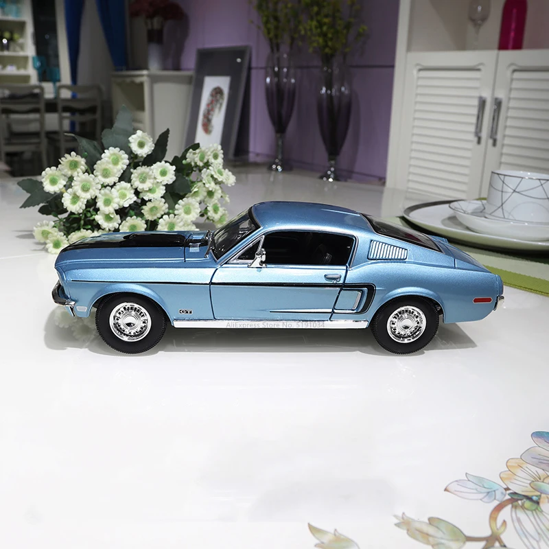 Maisto 1:18 1968 1967 Ford Mustang GT alloy car model simulation car decoration collection gift toy Die casting model boy toy