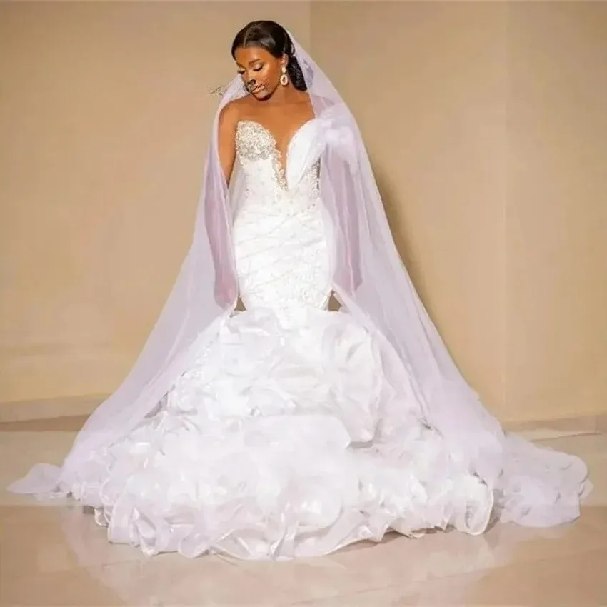 Luxury Customized Ruffle Train Mermaid Wedding Dress Sexy V Neck One Shoulder Africa Appliques Bridal Gown vestido de novia