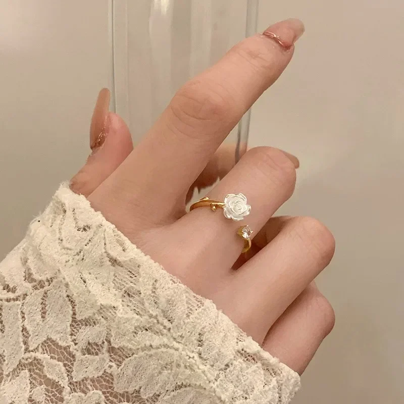 Fashion Rose Blossoms Adjustable Flower Ring Delicate Retro Simple Camellia Open Adjustable Ring Women Jewelry Party Gift