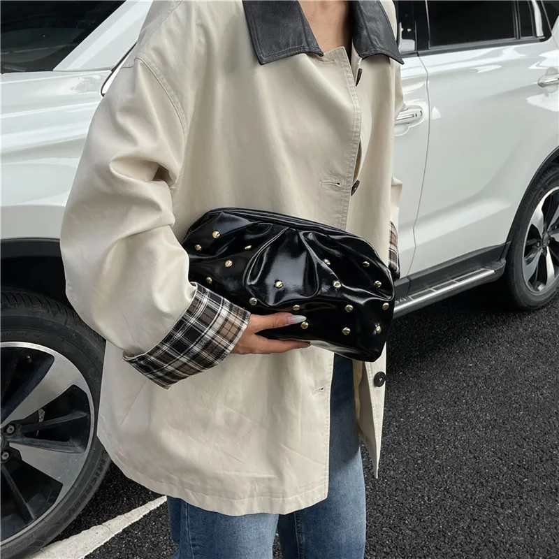 بسيطة تنوعا كليب مساء حقائب اليد للنساء بلون برشام مطوي تصميم السيدات مخلب الإناث لينة بولي Pu محفظة جلدية