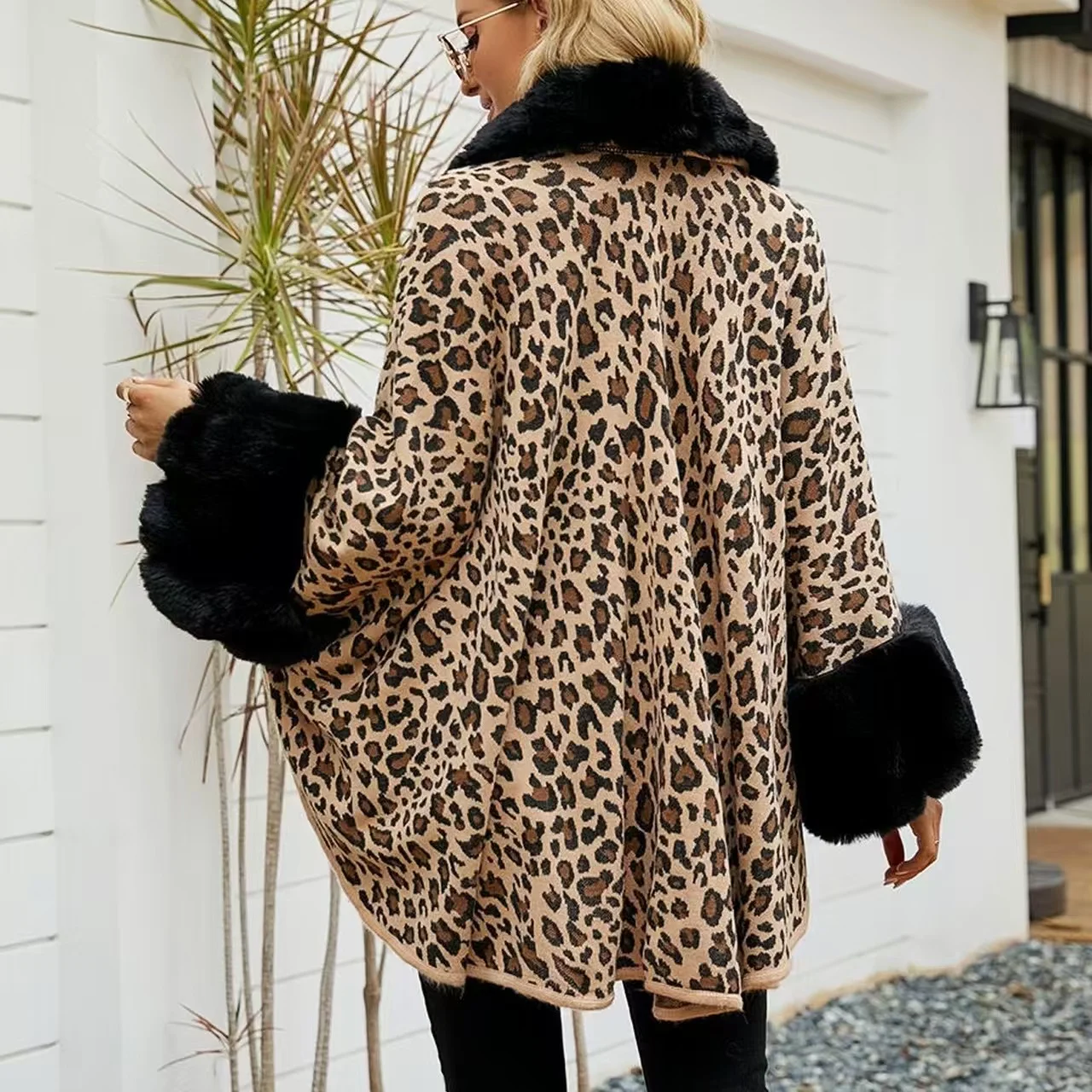 Women's Leopard Print Faux Fur Jacket Warm Thick Autumn Winter Cloak Shawl European American Style for Ladies