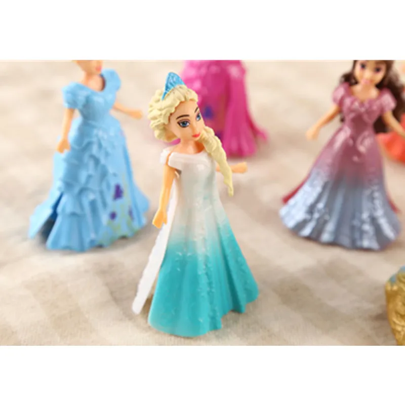 Disney 8pcs/set Magic Clip Dolls Dress Magiclip Princess Figurines Statue Snow White Elsa Anna PVC Action Figures Kids Best Toys