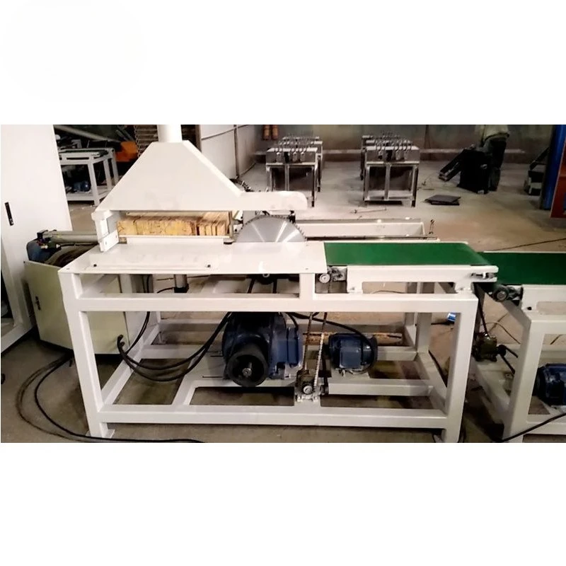 Semi-automatic broken material saw puzzle factory Practical woodworking saw machine, woodworking machinery Woodworking